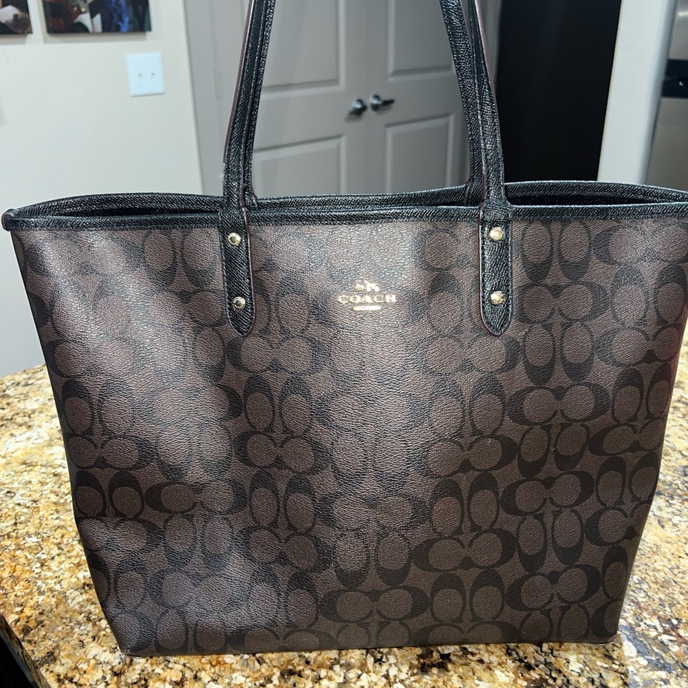 Coach city tote